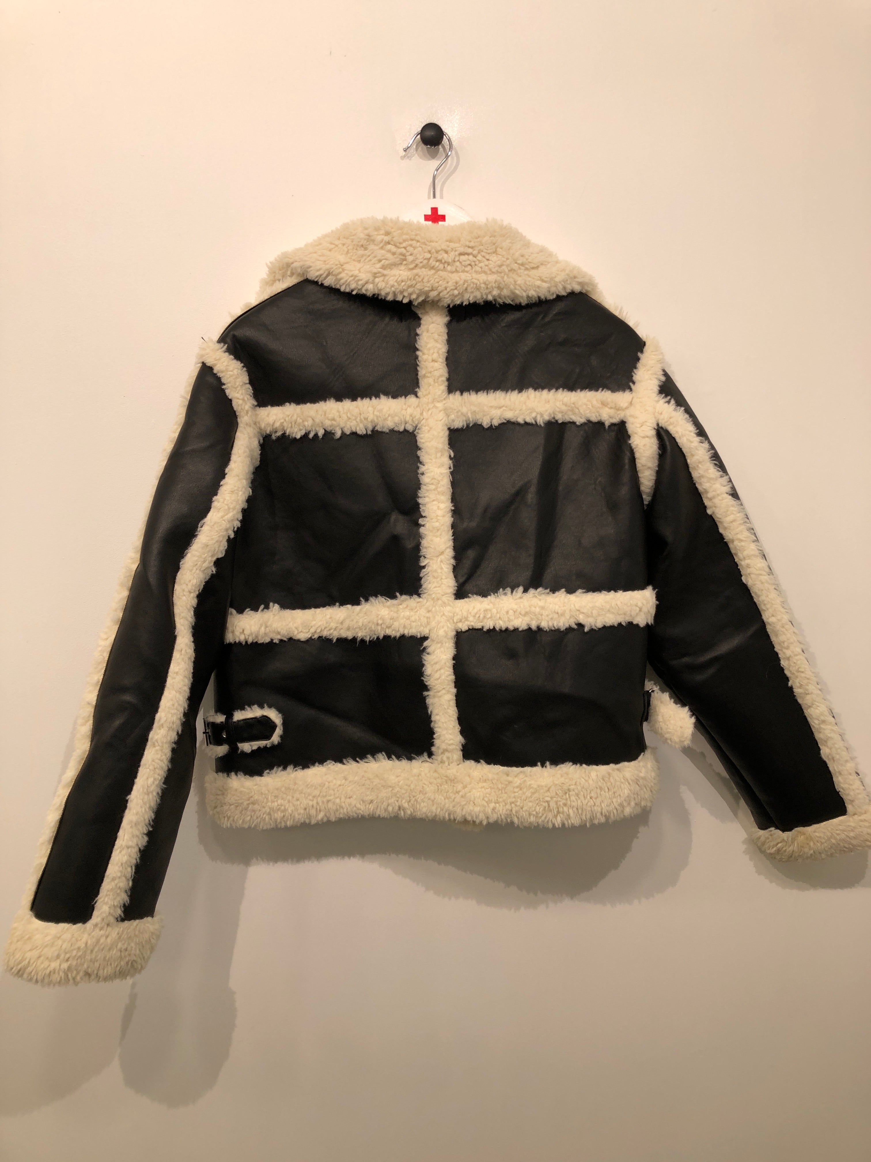 Gina Tricot Jakke